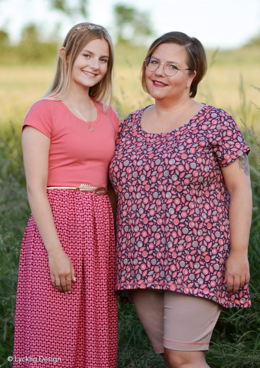 Jersey Swafing Blueberry Crush by Lycklig Design - Blaubeeren und Blätter - aubergine