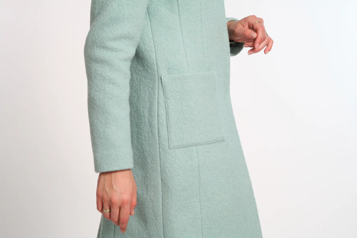 Papierschnittmuster Premium Kurzmantel Ebony