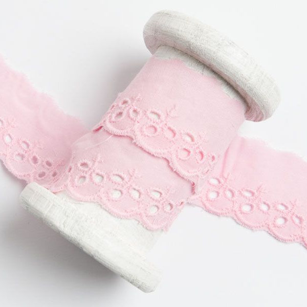 Spitze Broderie Baumwolle ca. 30mm - Blätter