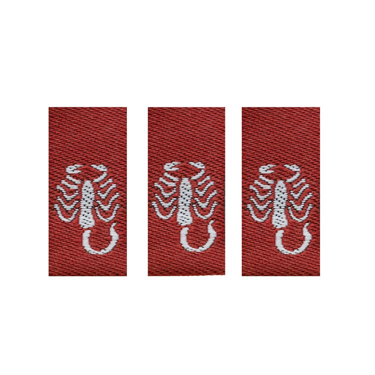 3 Webetiketten mit Mittelfaltung ca. 18 x 11 mm - Skorpion - rot