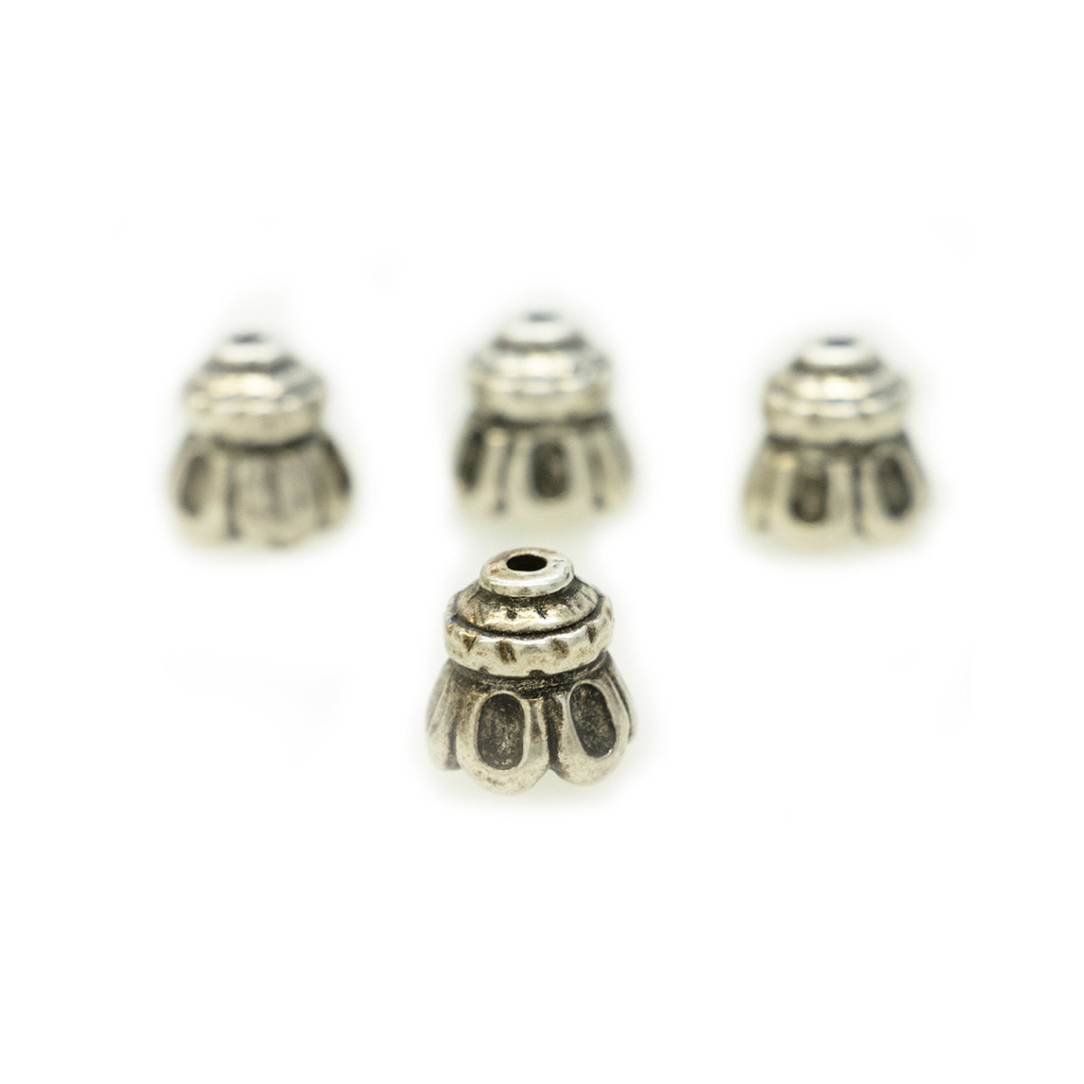 4 Kordelenden - ca. 12 x 11 mm - für Kordeln mit max. 1 mm Durchmesser - silber
