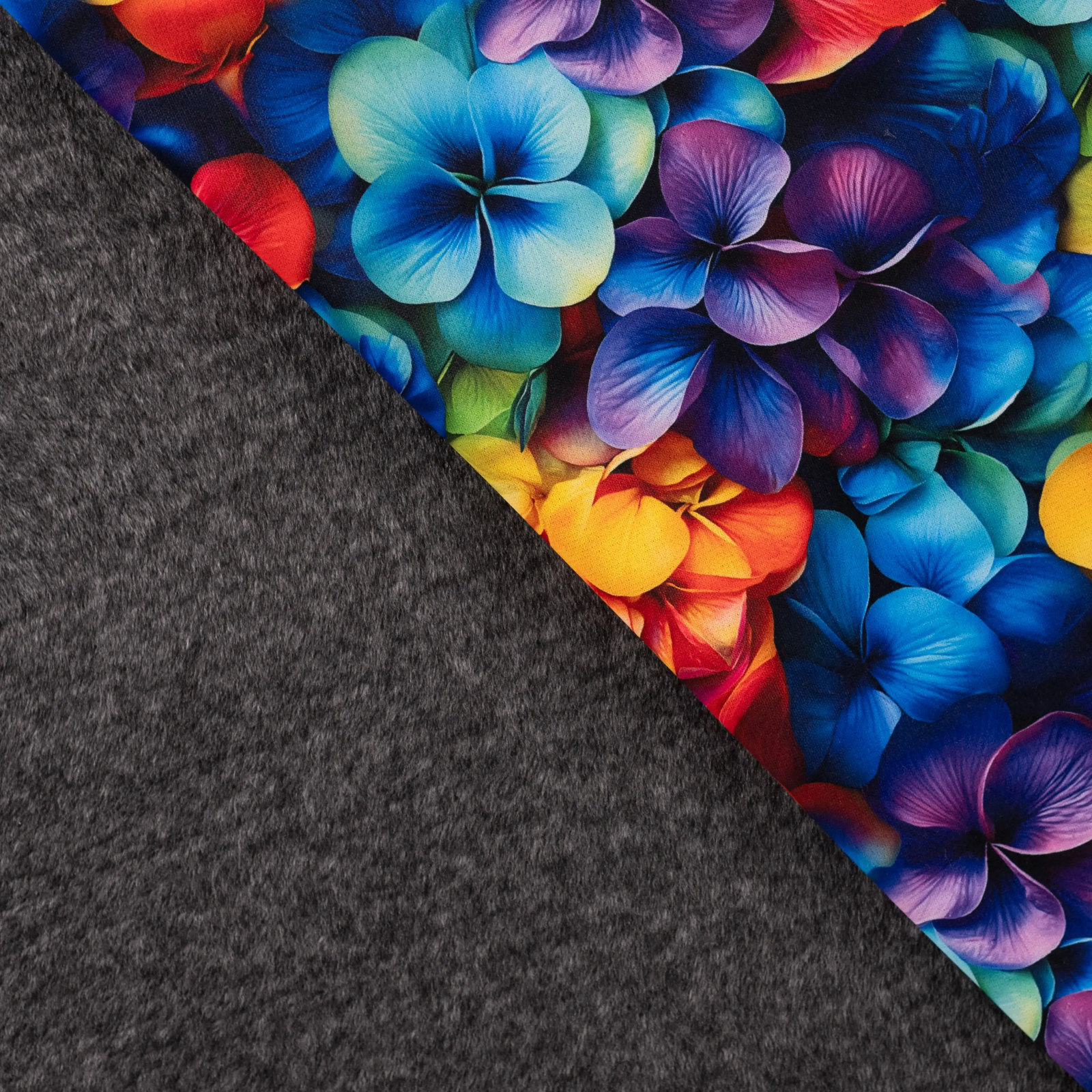 🪻 Alpenfleece Stoff - 3D Blumen