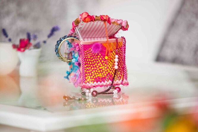 DECOVIL I - Schwere Einlage mit lederähnlichem Griff für Kreativarbeiten