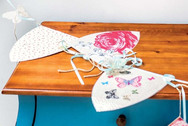 FILMOPLAST H 54- Selbstklebende Stickunterlage zum ausreissen