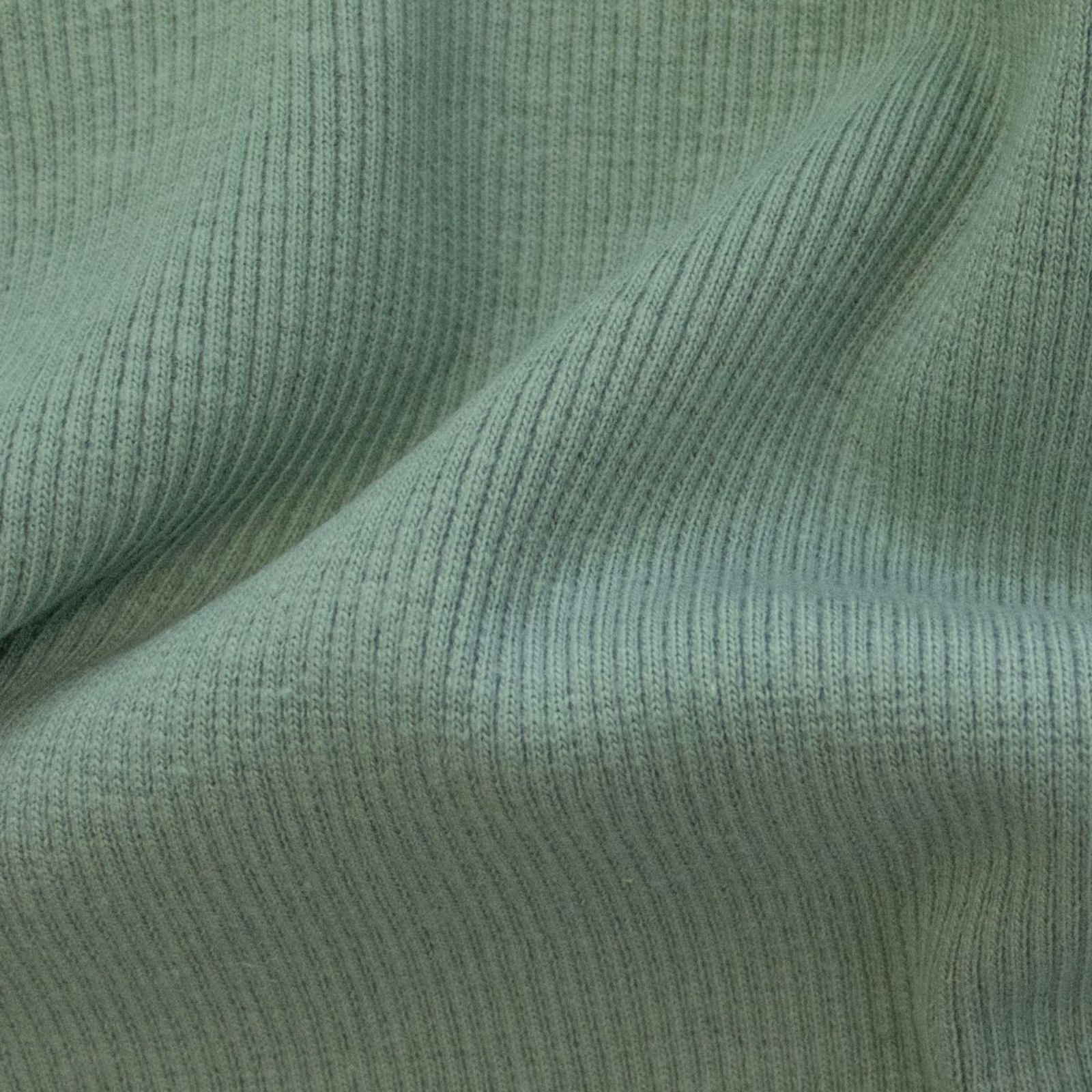 Geripptes_Buendchen_im_Schlauch_-_uni