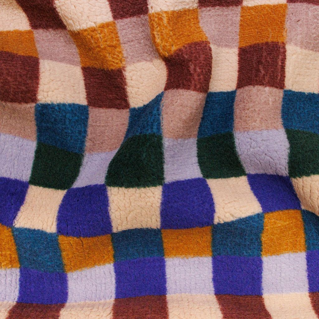 🟪 Kuschelplüsch Teddy-Fleece Stoff kariert – Bunte Karo auf Altrosa – superweich & warm