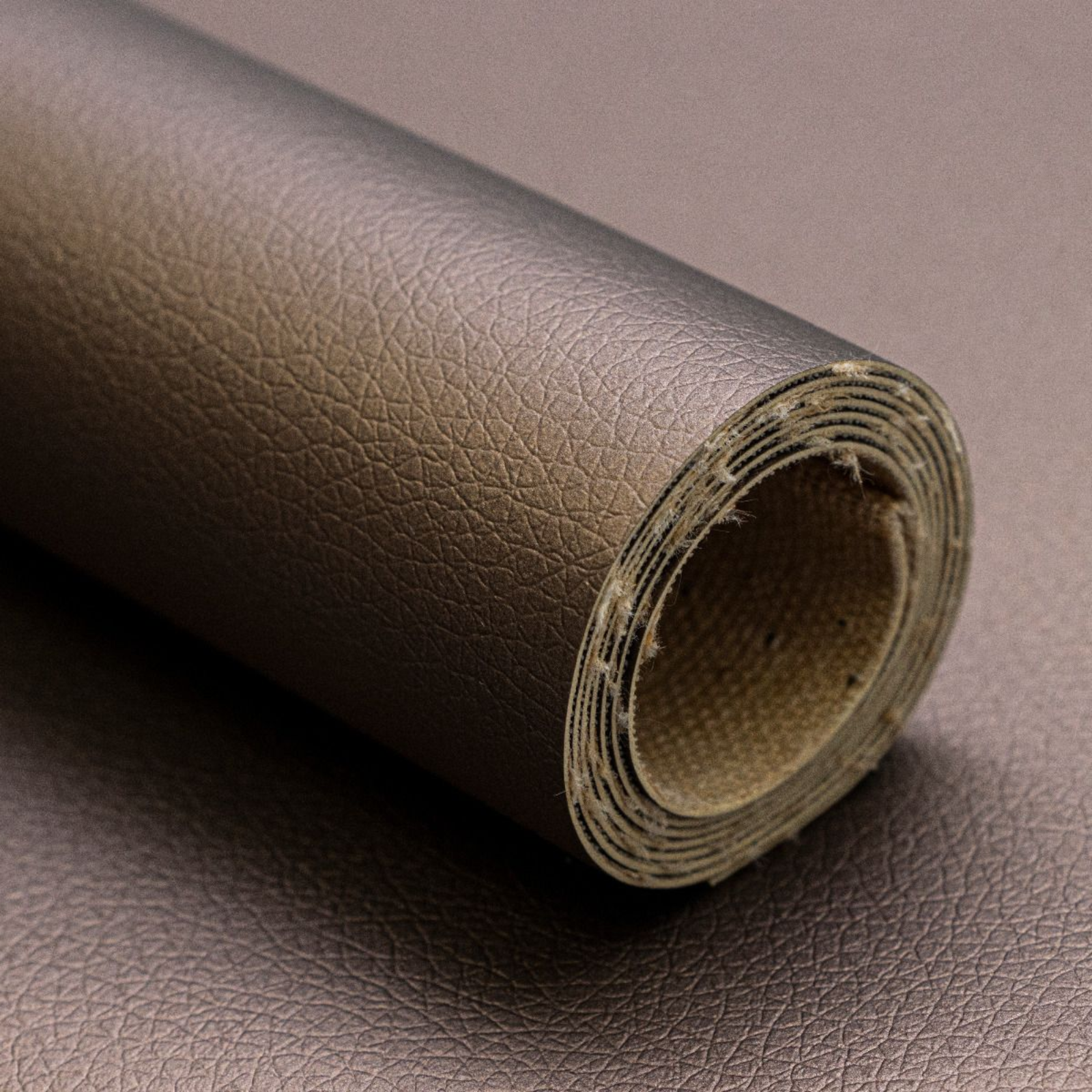 Struktur_Kunstleder_Brilliant_Coupon_ca_50_cm_x_70_cm_-_metallic