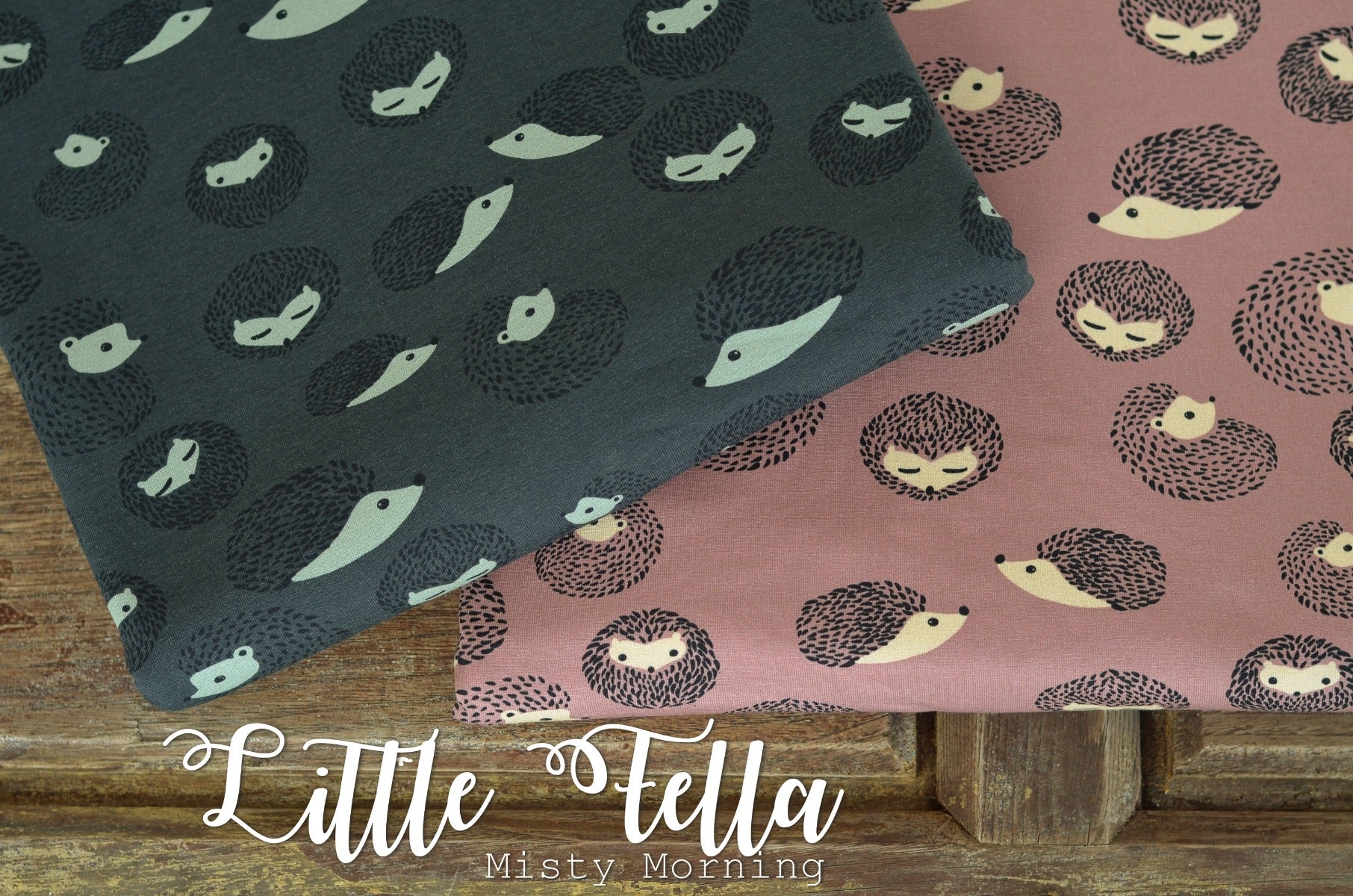 Jersey Swafing Little Fella by Bienvenido Colorido - Igel-Familie - nachtblau