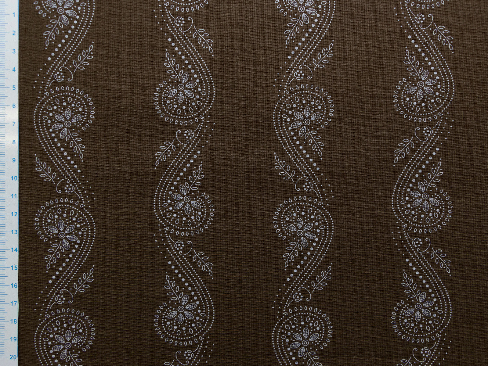 Webware Baumwolle Renforcé mercerisiert für Trachten - Paisely-Streifen - braun