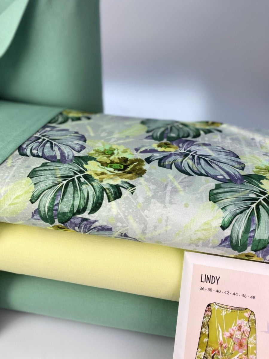 Jersey Digitaldruck Stenzo - traumhafte Blüten und Blätter - grün