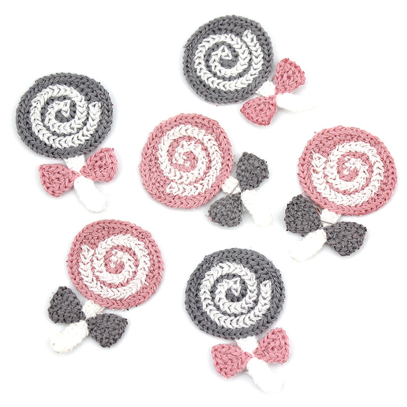 Häkelapplikation/Aufnäher ca. 45 mm x 30 mm - Lollipop Blümchen - grau