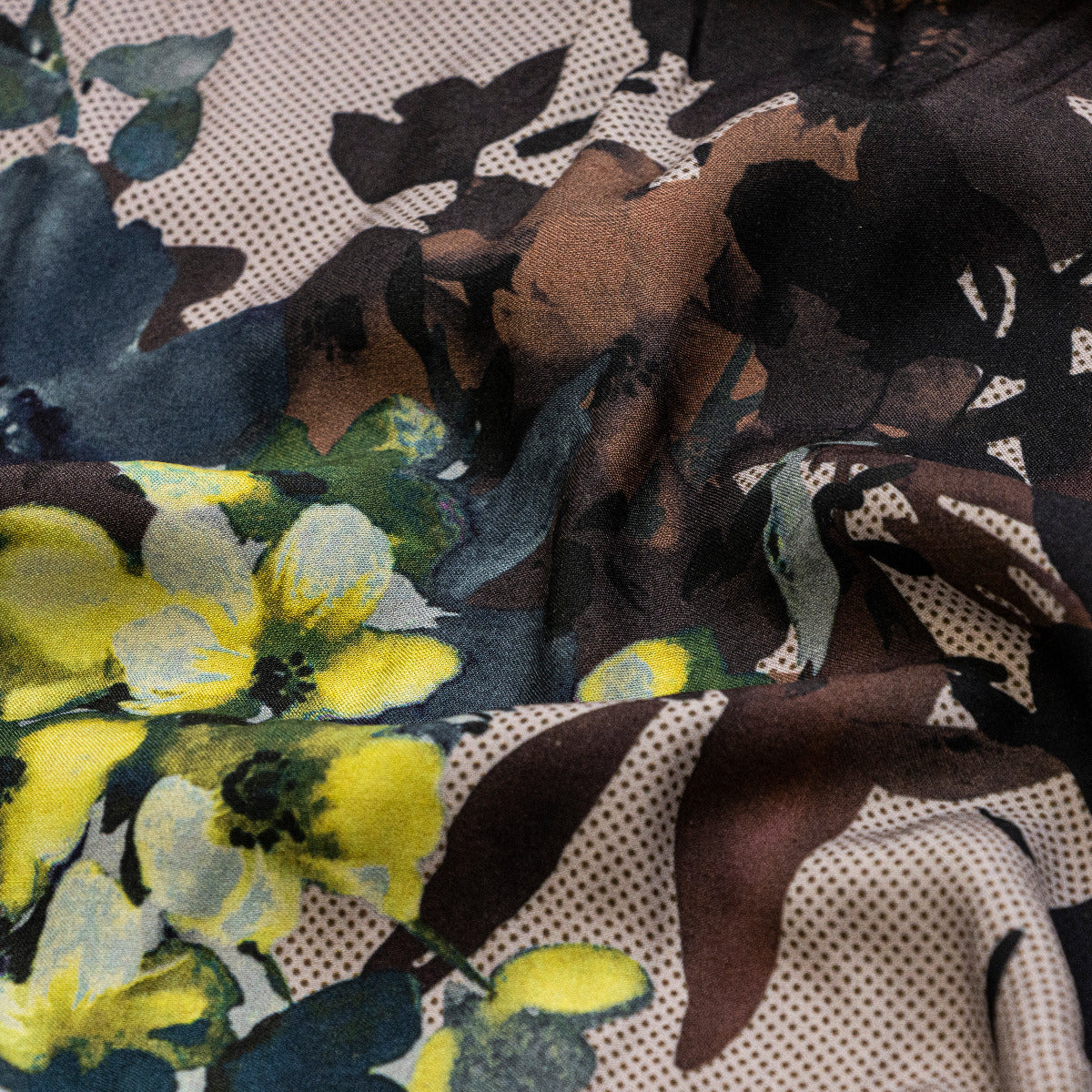 Webware Viskose - Blumen auf Punkten - schlamm