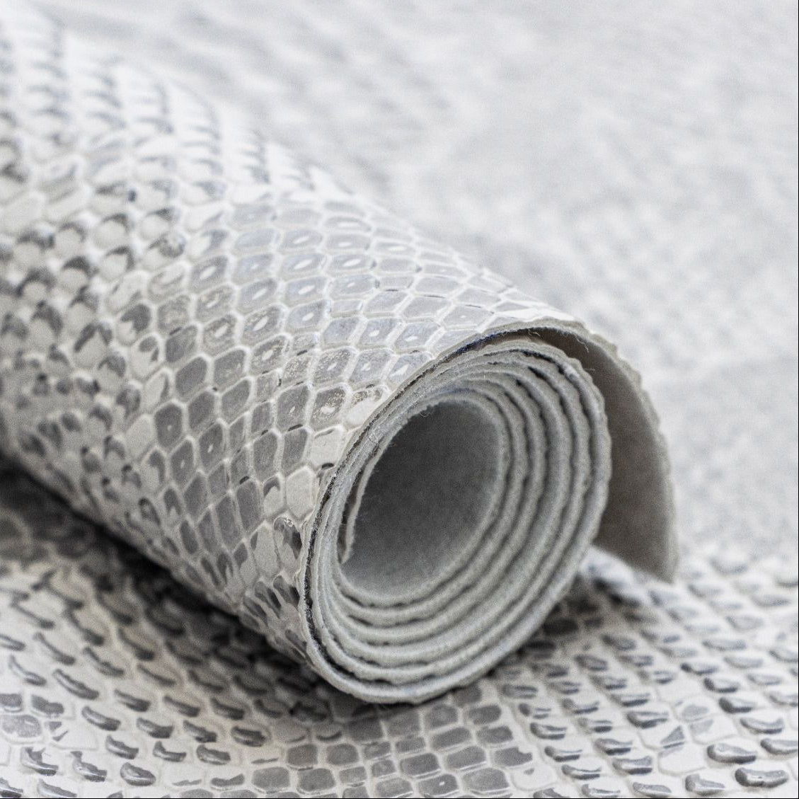 Struktur Kunstleder Coupon ca. 50 cm x 70 cm - Reptiloptik