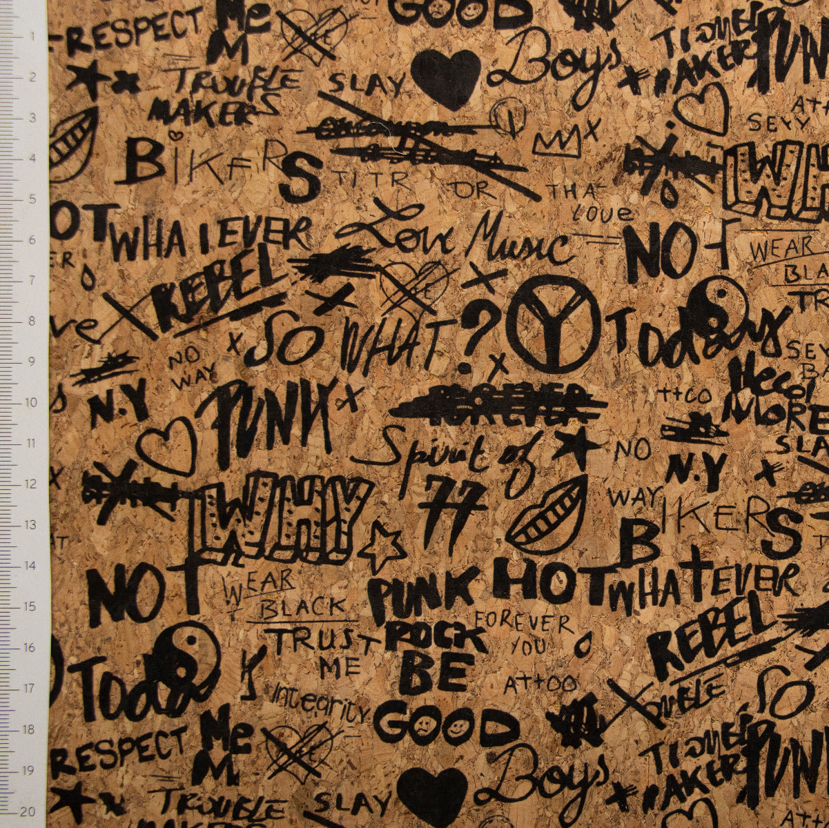 Kork Coupon ca. 50 cm x 65 cm - Graffity-Schriften