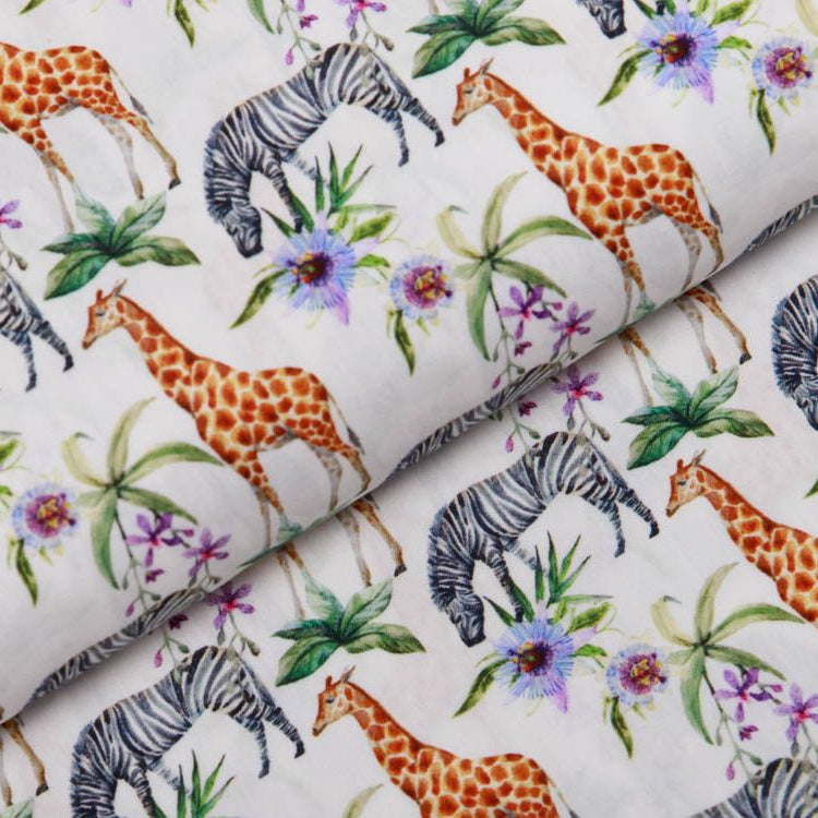 Webware Popeline Baumwolle Digitaldruck - Zebras und Giraffen - weiß