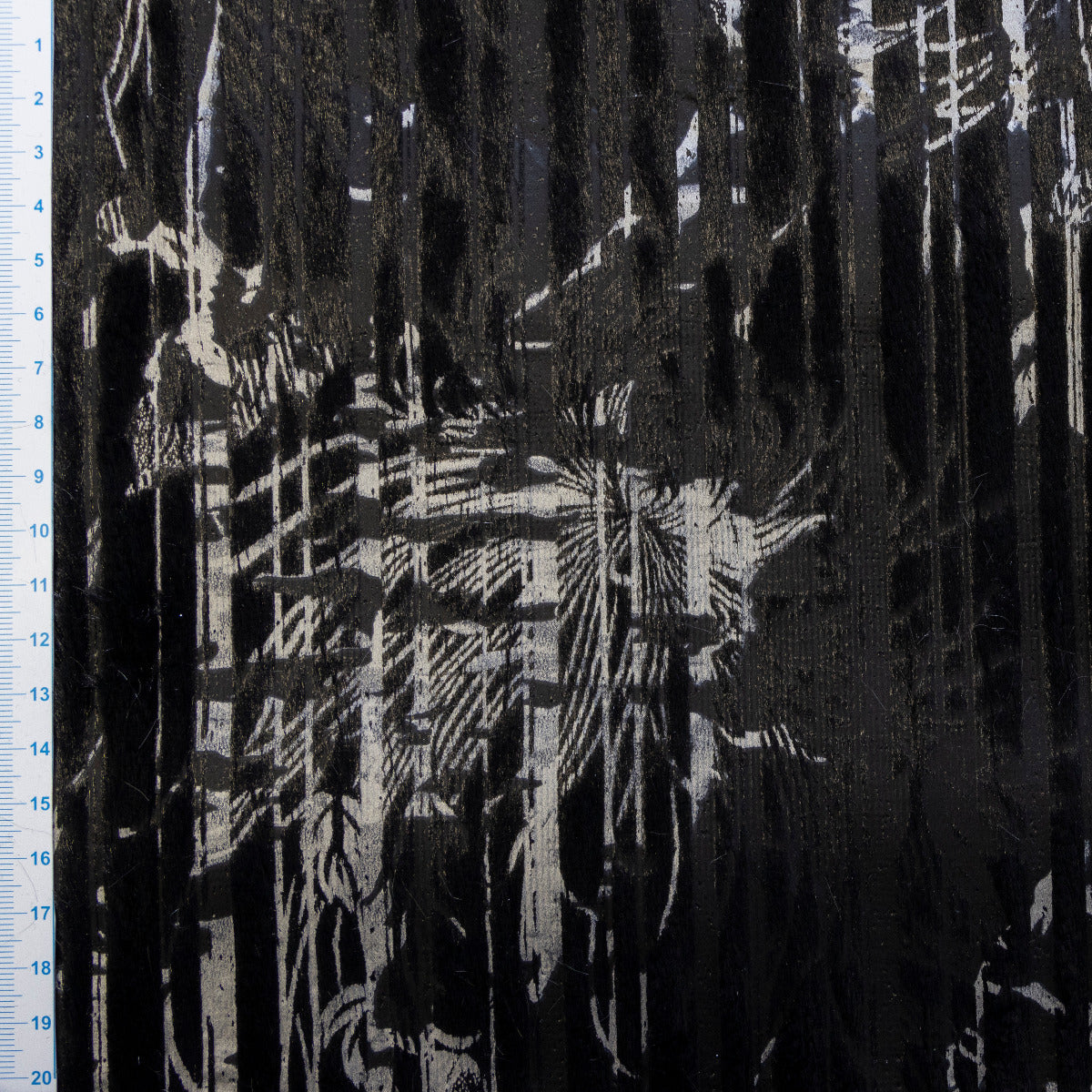 Fur mit Foliendruck - Blumen auf Rippotik - schwarz