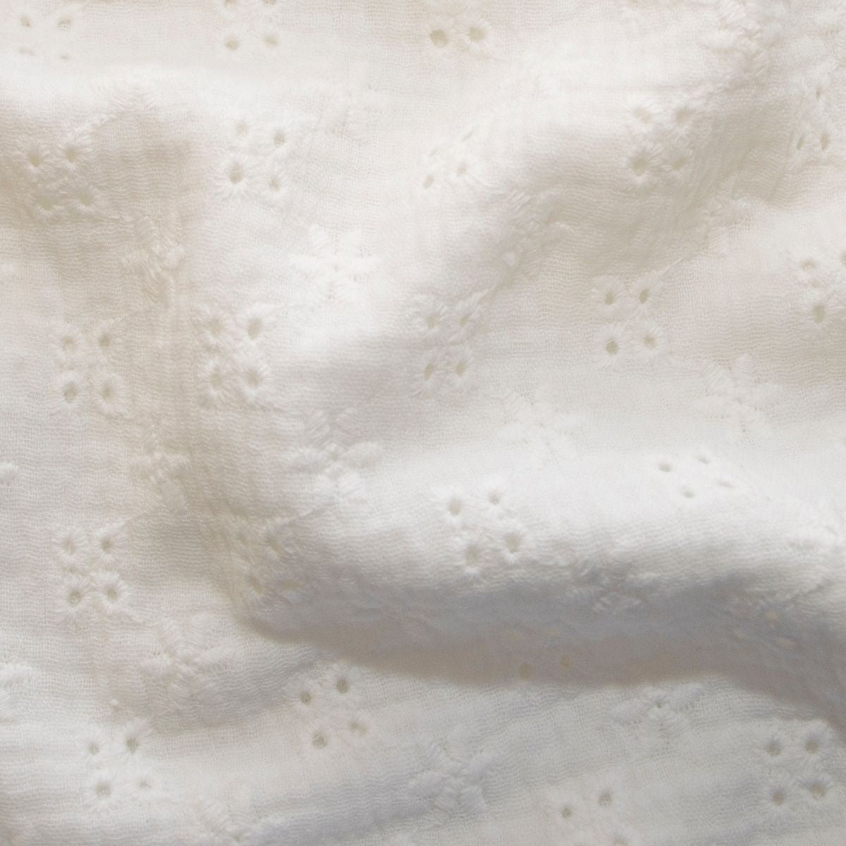 Musselin Baumwolle Double Gauze Broderie - Lochstickerei - Blümchen- weiß