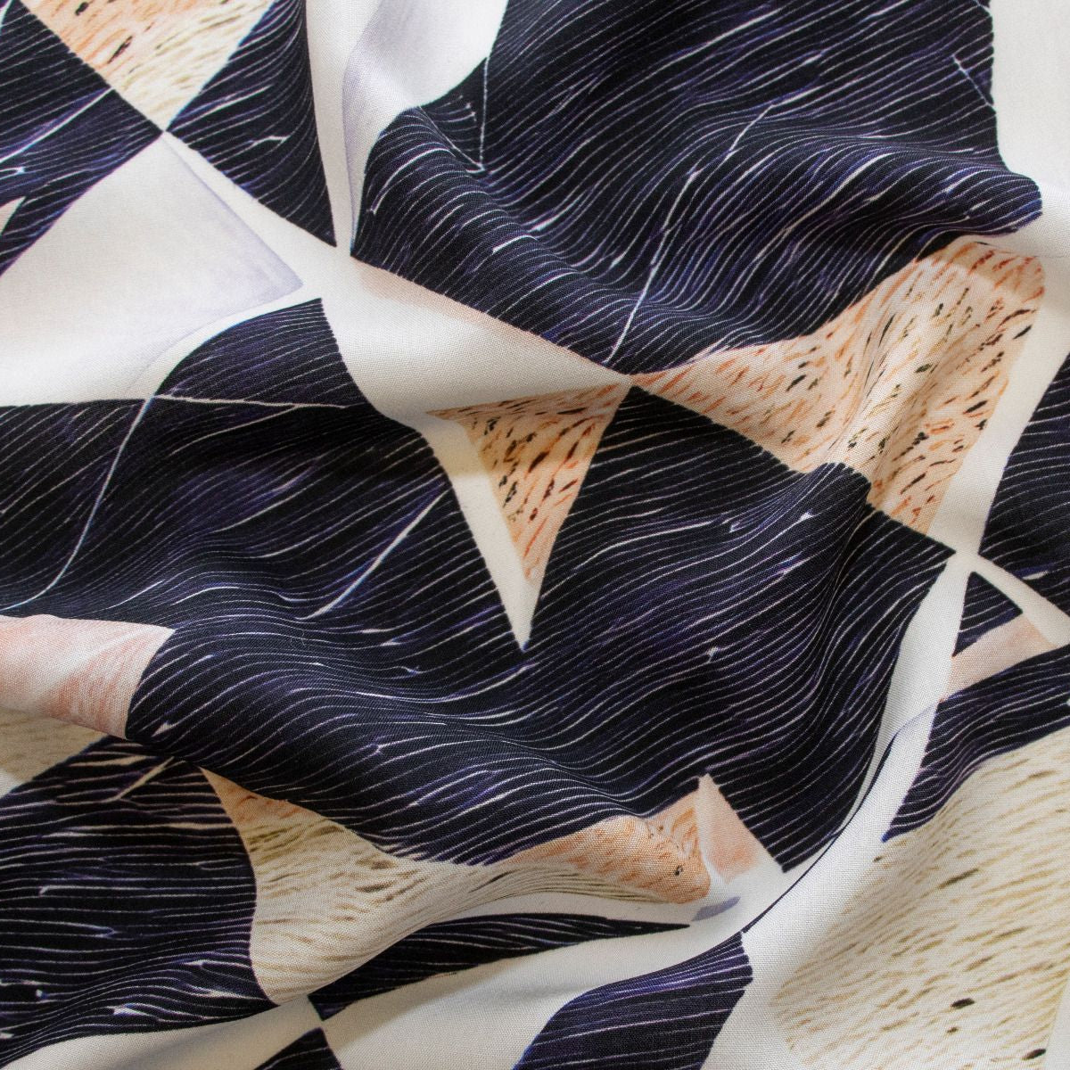 Webware Viskose Radiance - Abstraktes Muster - blau