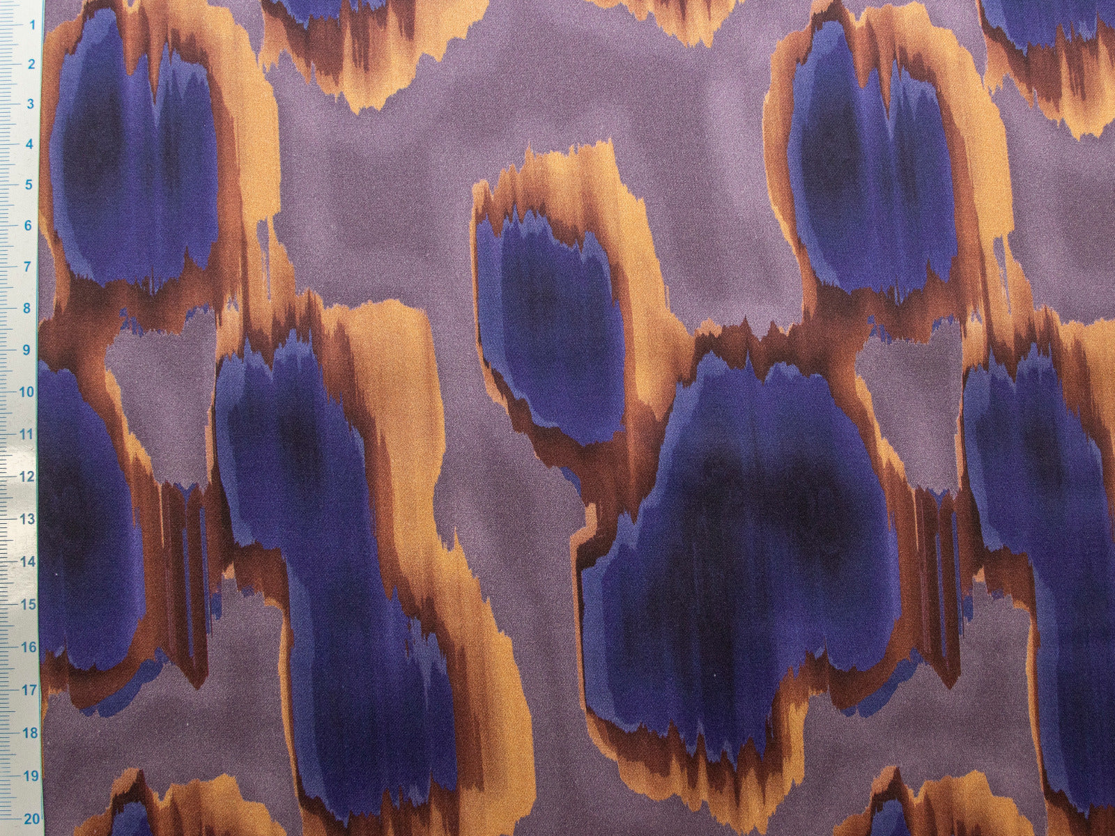 Webware Baumwolle Satin - Animalprint - lavendel