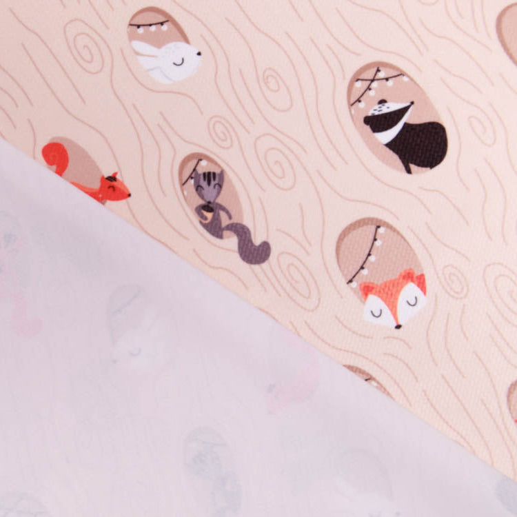 Struktur Velvet - Schlafende Waldtiere in Baumhöhlen - beige