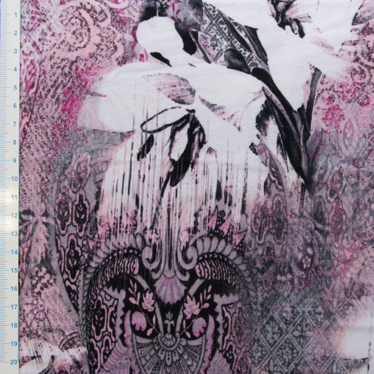 Jersey Digitaldruck - Blumen und Ornamente - weiß-rosa