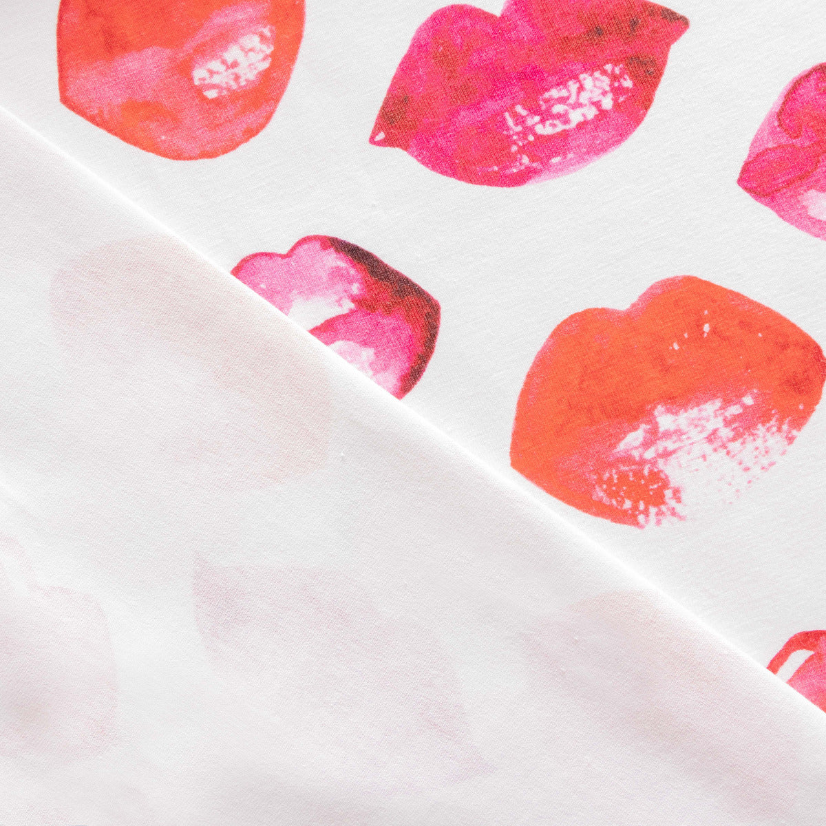 Bio Jersey Schatzebobbes Eigenproduktion Kisses - weiß