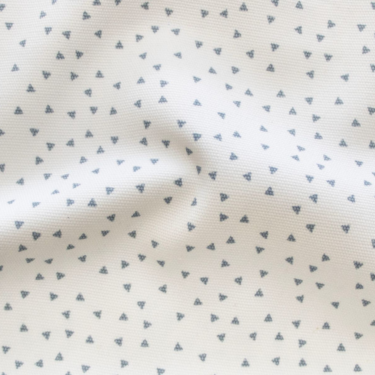 Canvas - kleine Dreiecke - wollweiß