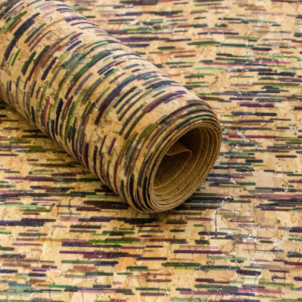 Kork Coupon ca. 50 cm x 67 cm - bunte Striche