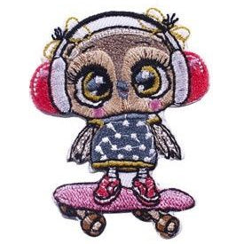 Stick-Applikation zum Aufgügeln ca. 4,5 cm x 5,5 cm - Eule auf Skateboard - beige