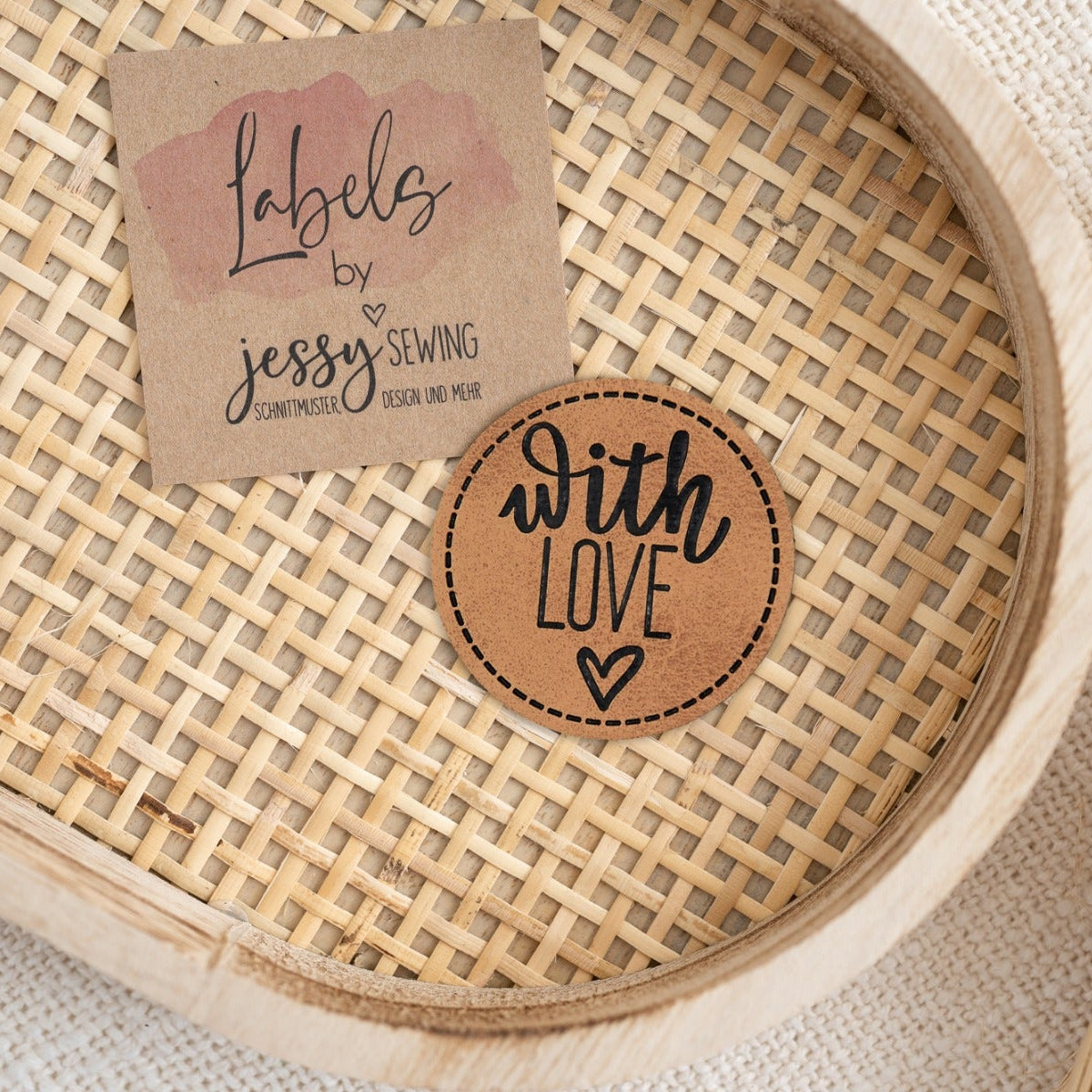 Jessy Sewing Kunstleder-Label mit aufgedruckter Nähnaht - "With Love" - braun