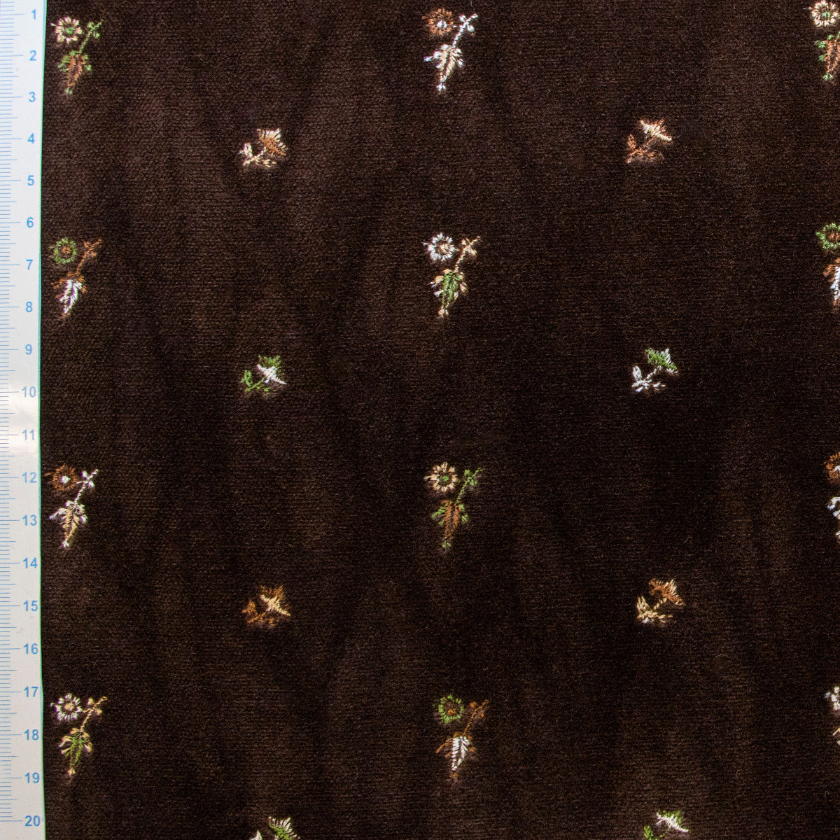 Samt / Velvet bestickt - Blümchen - braun