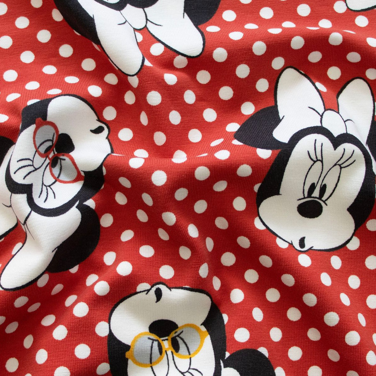 Jersey Digitaldruck - Minnie Mouse mit Pünktchen - rot - weiß