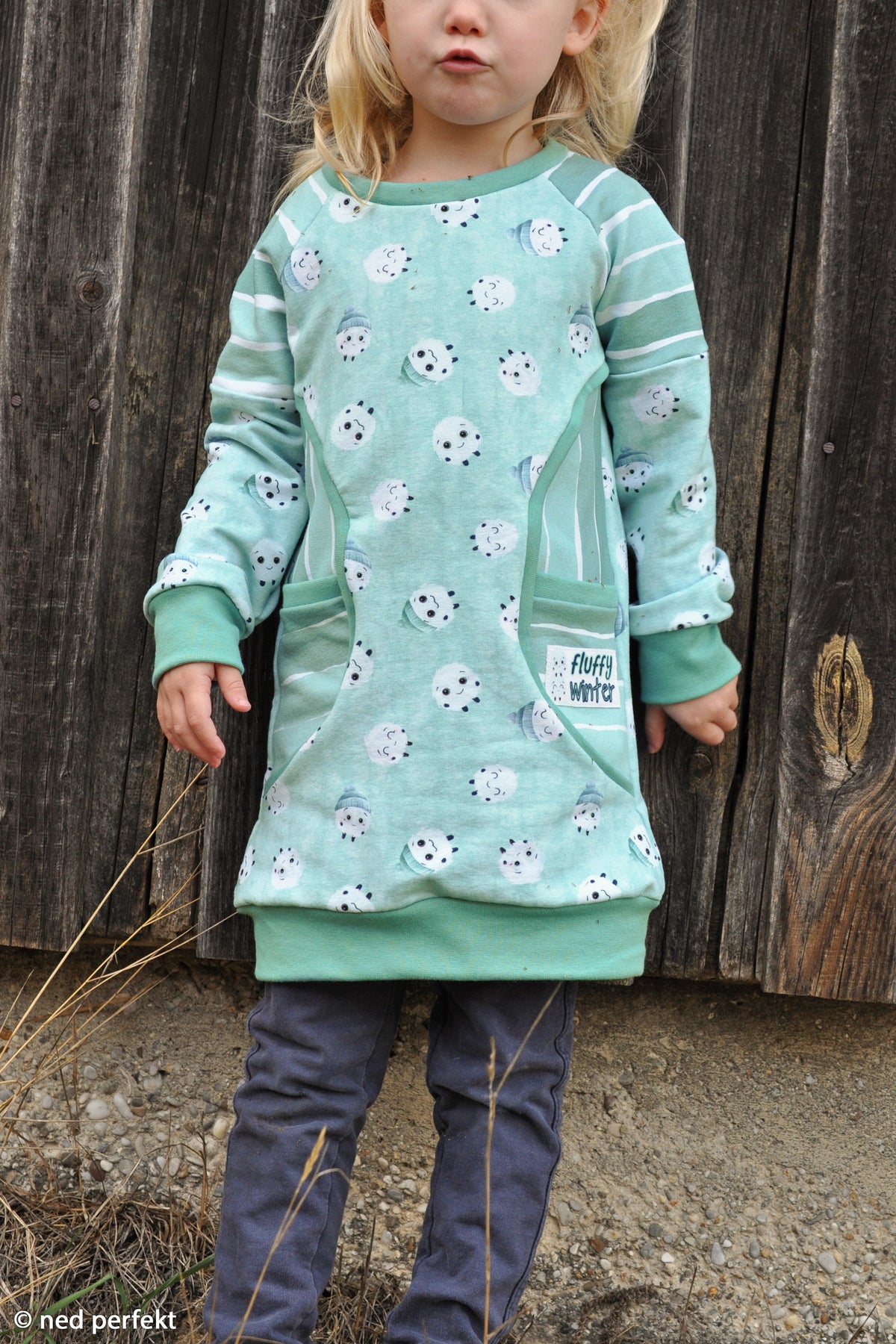 French Terry Swafing - Fluffy by Mrs Mint - flauschige Schneewesen im Wald - mint
