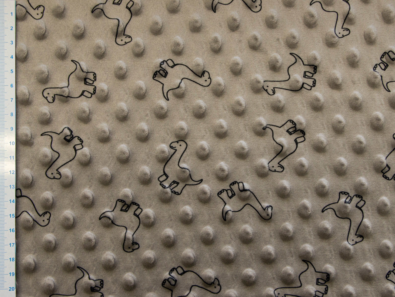 Minky Fleece mit Noppenprägung - putzige Dinos