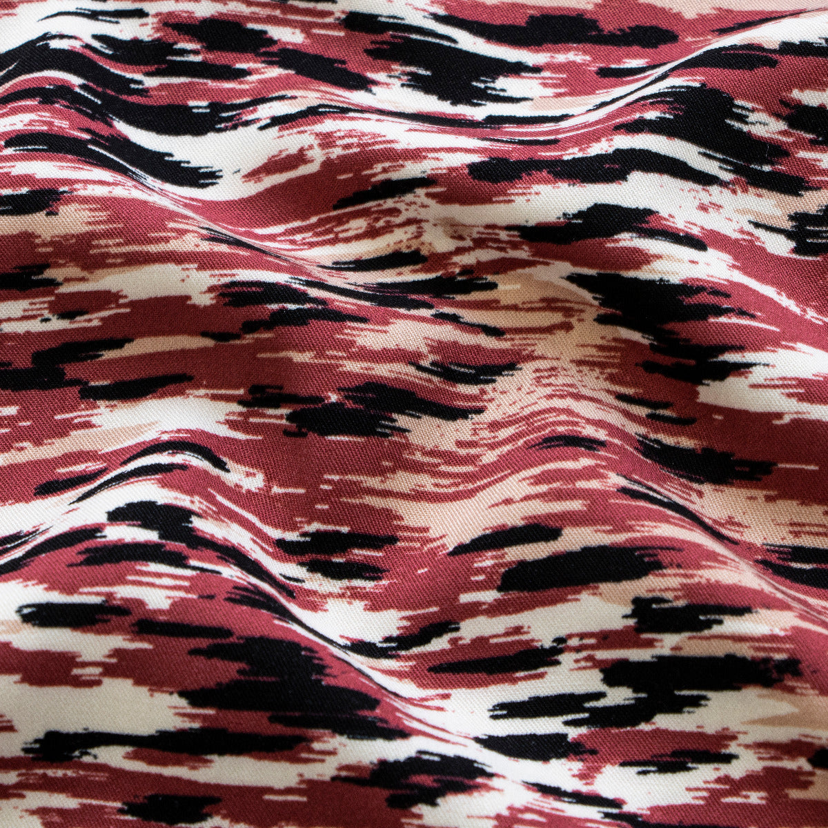 Twill Viskose - abstrakte Striche - fuchsia