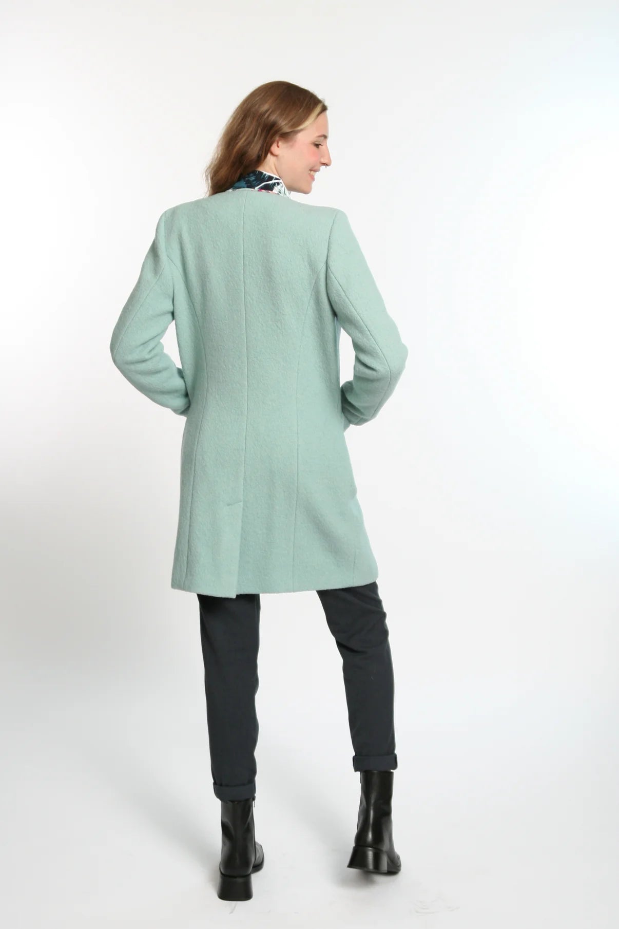 Papierschnittmuster Premium Kurzmantel Ebony