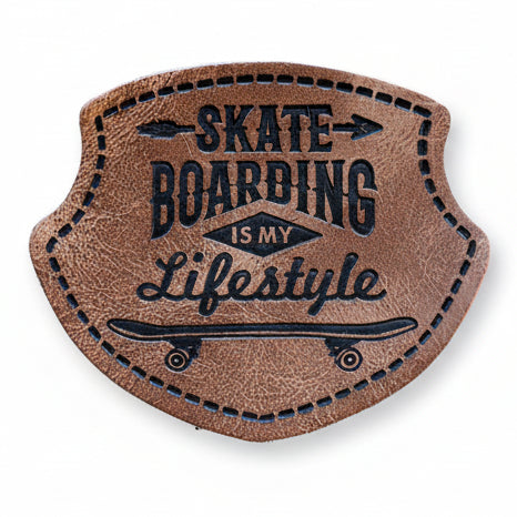 Jessy Sewing Kunstleder-Label mit aufgedruckter Nähnaht - "Wappen Skate" - braun