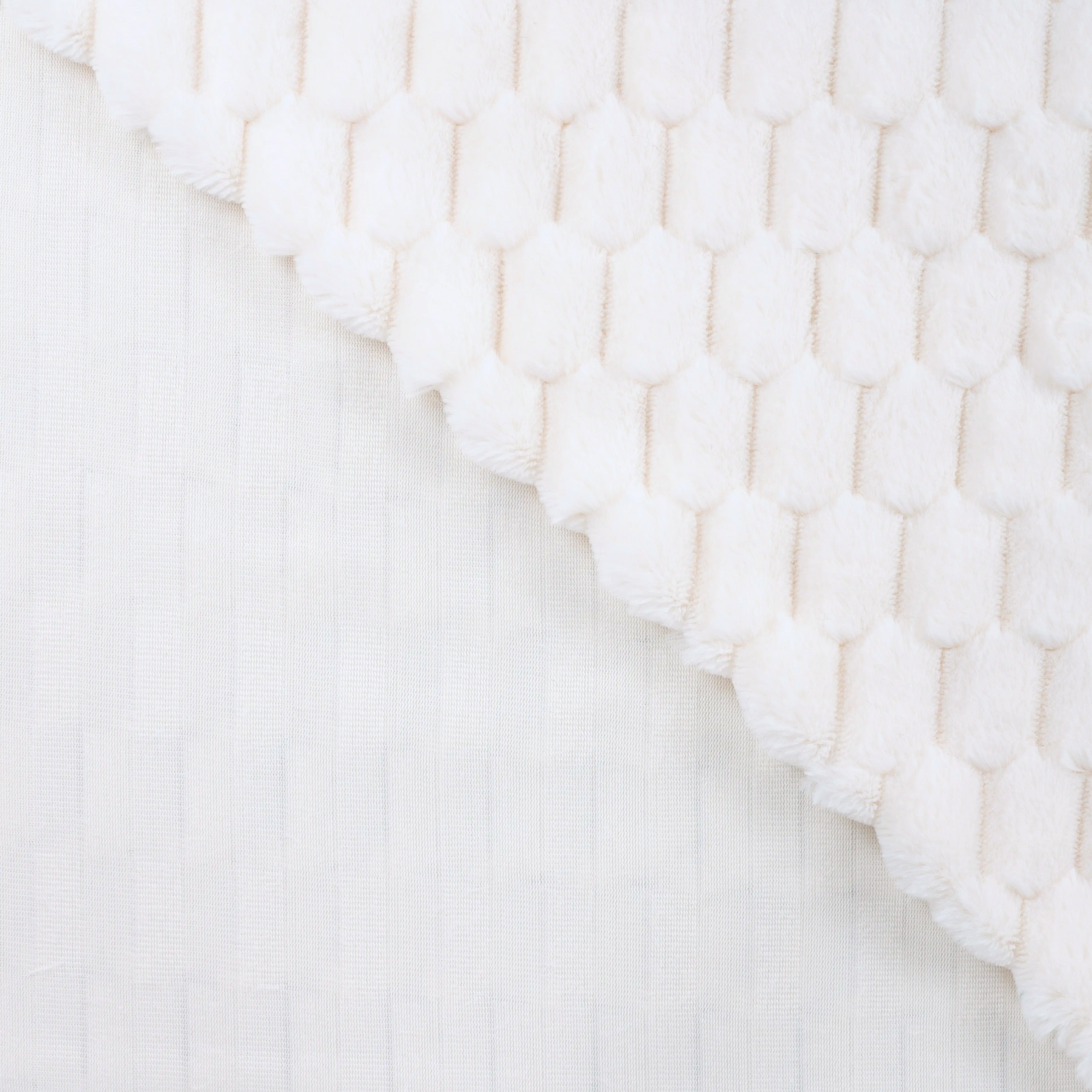 Fellimitat Stoff - Wabenmuster