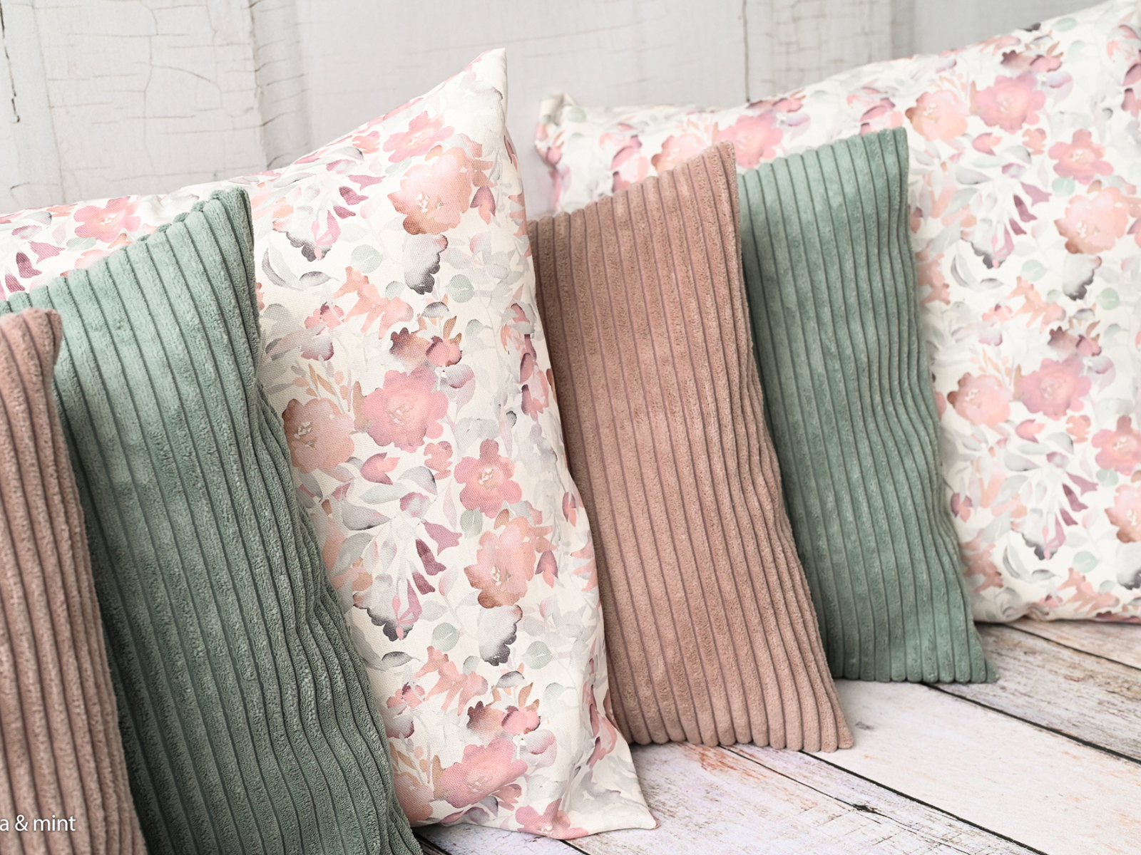 Breitcord Stoff - Samtcord Wanja - uni