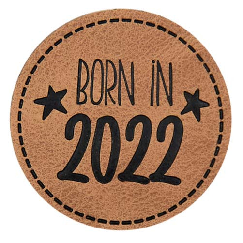 Jessy Sewing Kunstleder-Label mit aufgedruckter Nähnaht - "Born in 2022" - braun