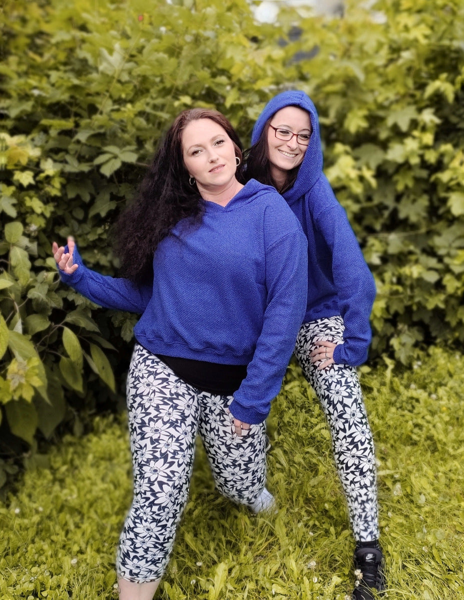 Jersey Viskose - Blumenwiese - nachtblau/weiß/rosa