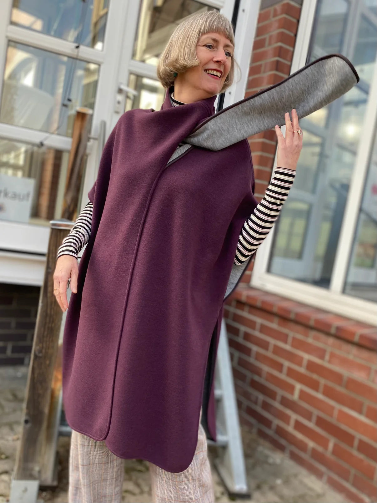 Papierschnittmuster Cape Brixen