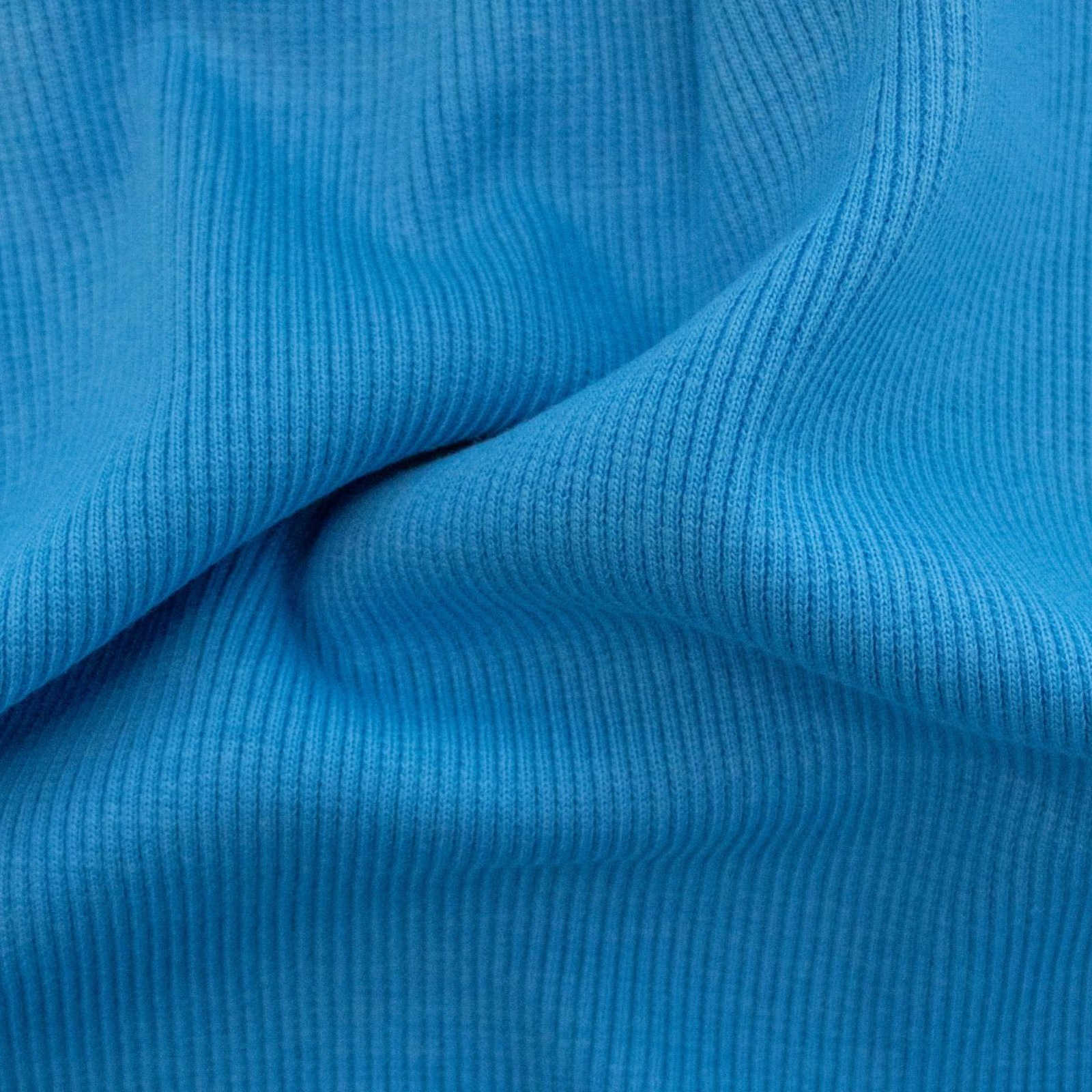 Geripptes_Buendchen_im_Schlauch_-_uni