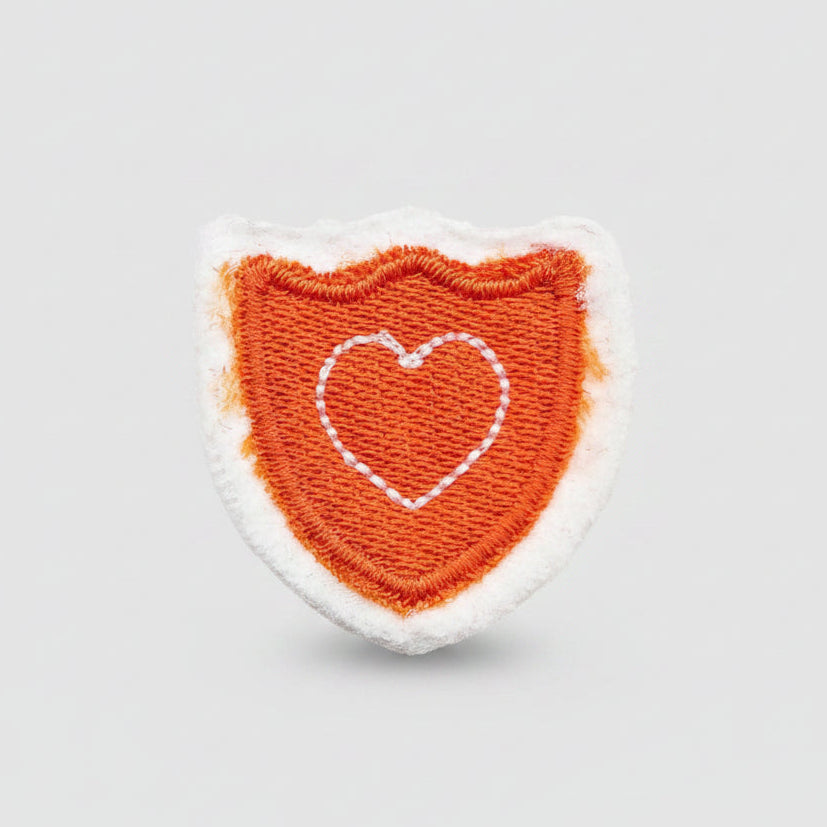 Applikation "Wappen" orange mit Herz zum Aufnähen