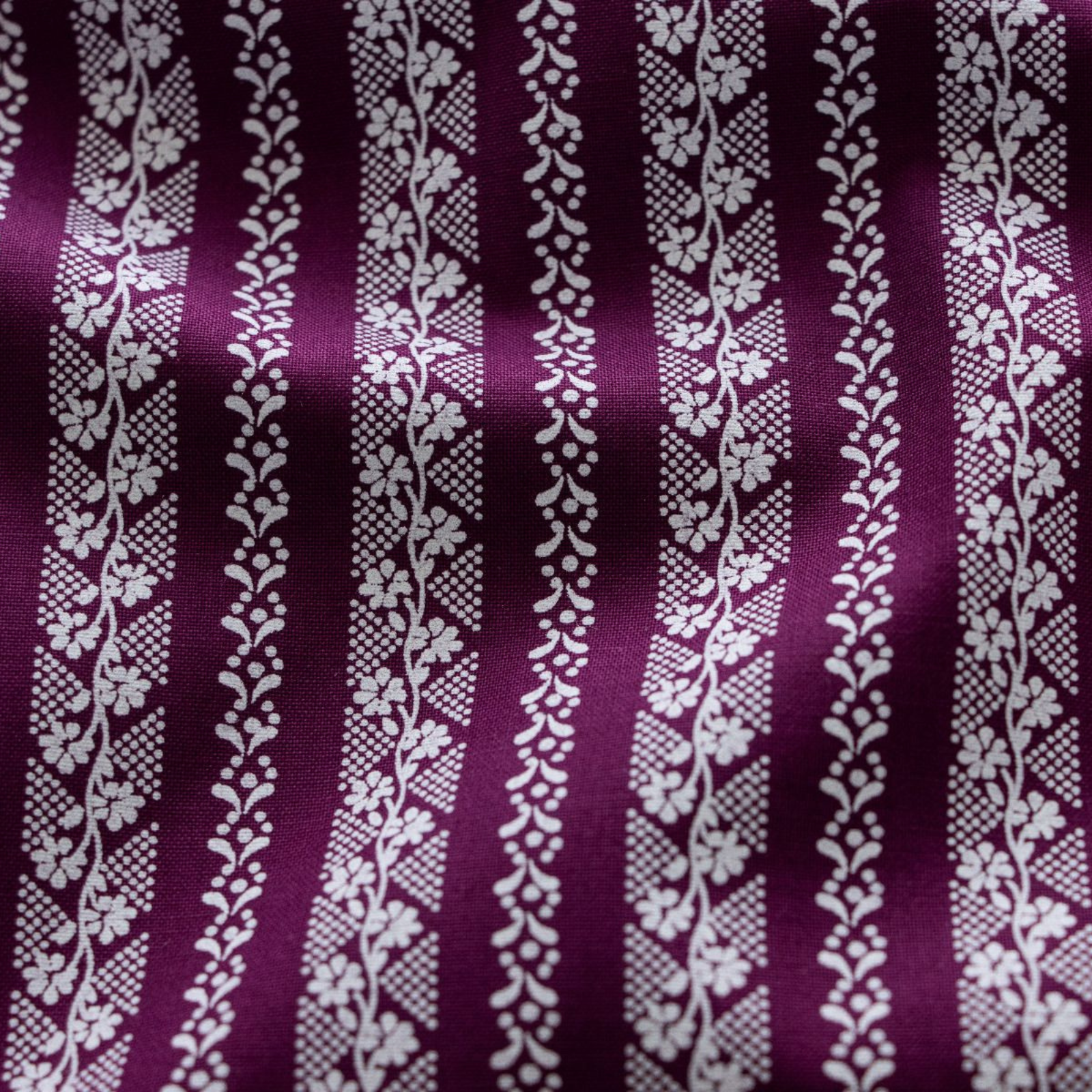 Webware Baumwolle Renforcé mercerisiert für Trachten - florale Streifen