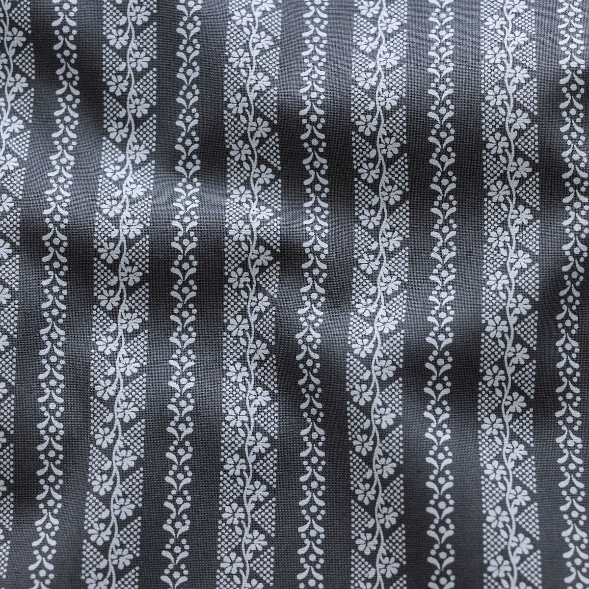 Webware Baumwolle Renforcé mercerisiert für Trachten - florale Streifen