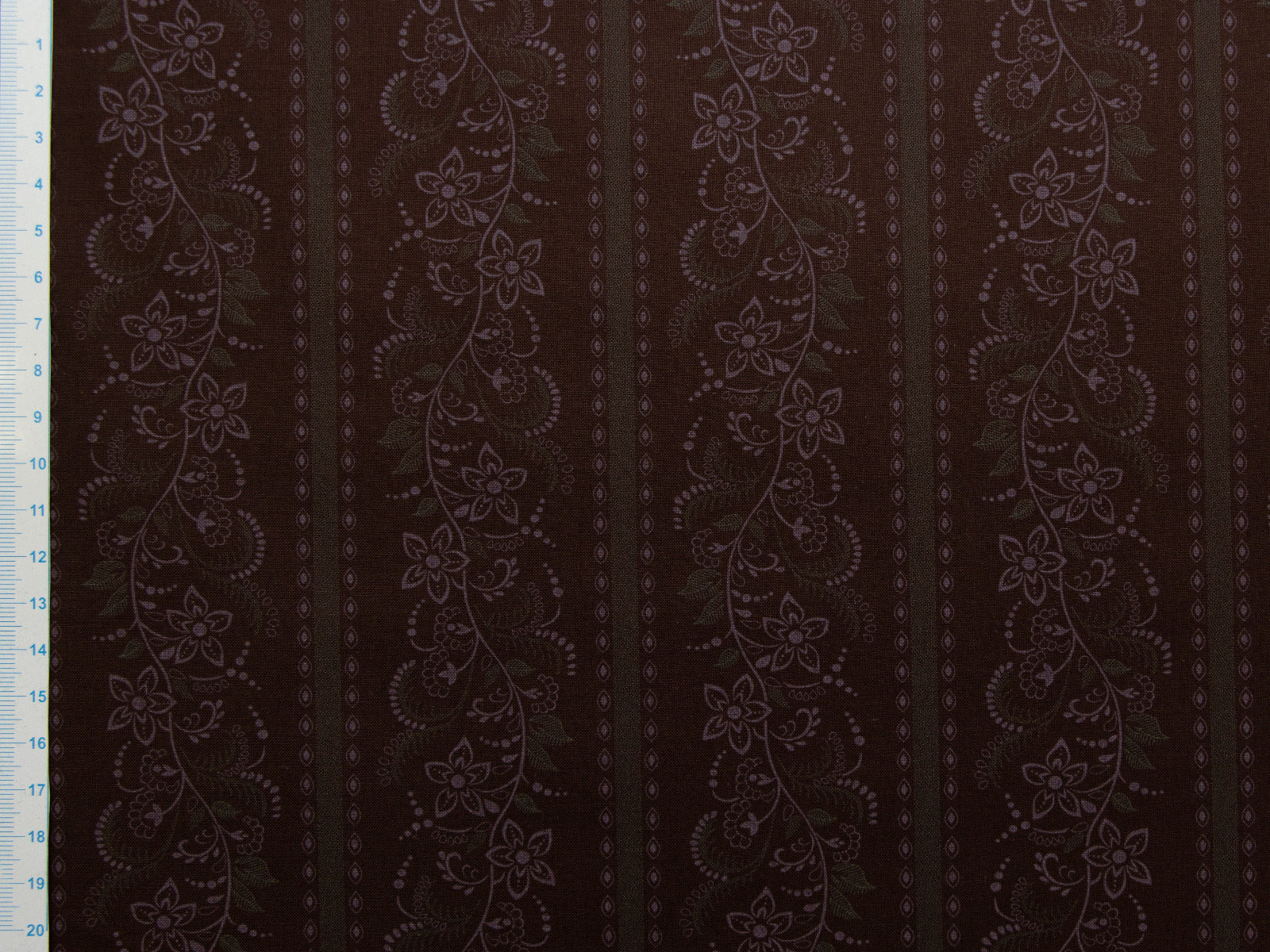 Webware Baumwolle Renforcé mercerisiert für Trachten - florales Rankenmuster - dunkelbraun