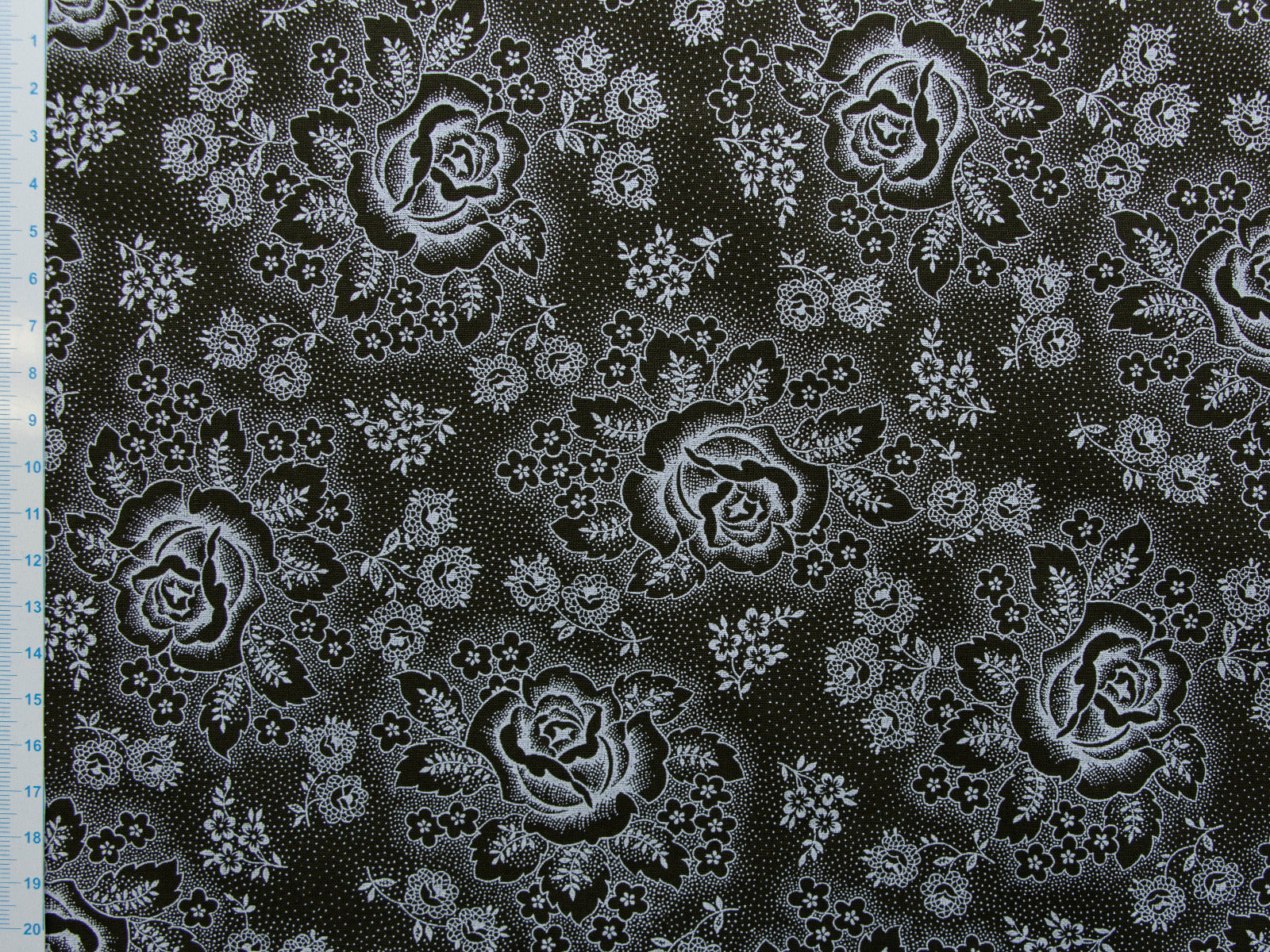 Webware Baumwolle Renforcé mercerisiert für Trachten - Blumenwiese - khaki