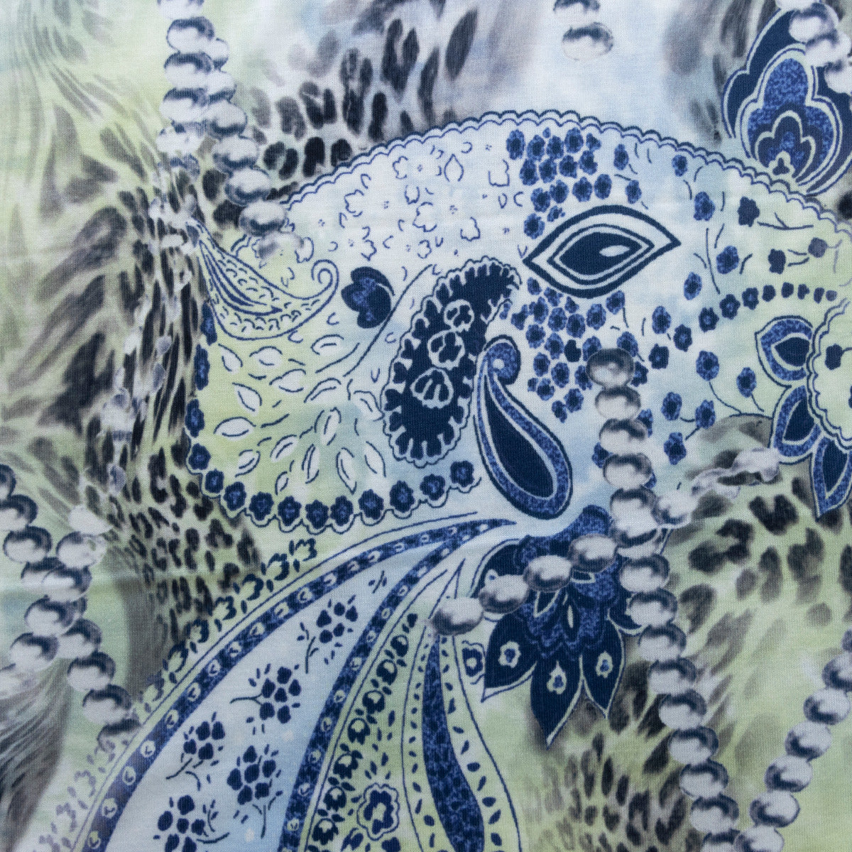 Jersey - Perlenschnüre und Paisleymuster - weiß & blau