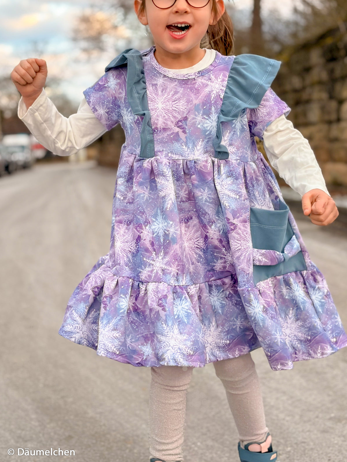 Modal French Terry Swafing Eisblumen by Christiane Zielinski - Schneeflocken - lila